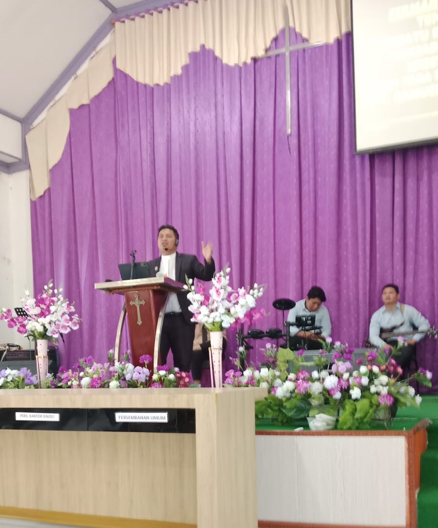 Bersatu dalam Roh dan Menjadi Saksi Kristus: Kekuatan Gereja yang Berdampak