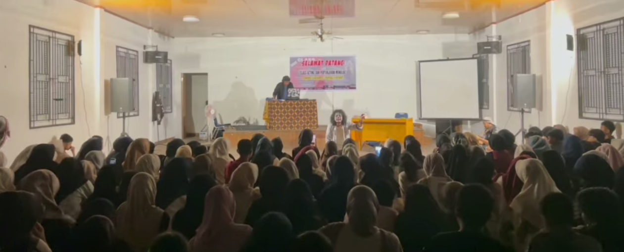 Teater di Cerenti: Membuktikan Seni Masih Hidup hingga ke Pelosok Kampung