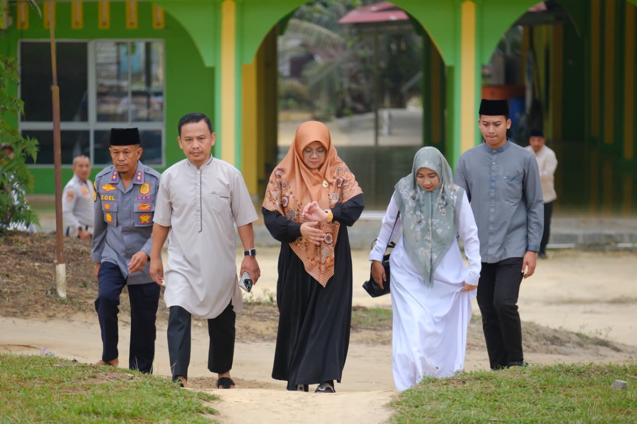 Salat Iduladha di Kampung Mandiangin, Bupati Afni: 3.072 Hewan Kurban Tersebar di 14 Kecamatan Siak