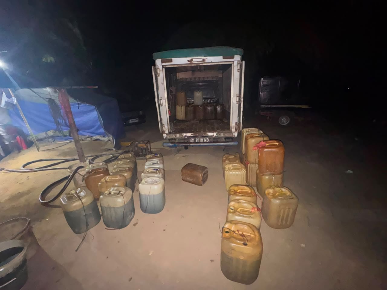 Gudang Penyelewengan BBM Subsidi di Rohil Dibongkar Polda Riau, Pemilik dan 2 Sopir Ditangkap