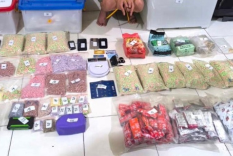 Gudang Narkoba di Pekanbaru Digerebek, Puluhan Ribu Ekstasi dan 4 Kg Sabu Disita