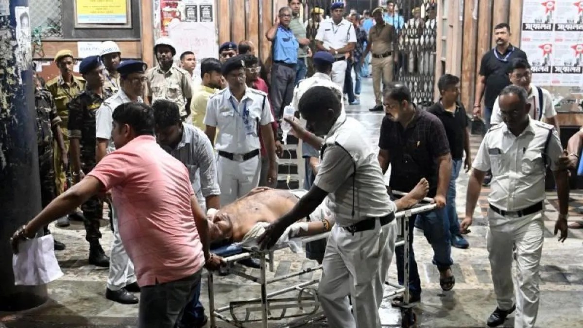 Tragedi Durga Puja di India: Desak-desakan Saat Hujan Deras, 17 Warga Tewas dan Puluhan Luka-Luka