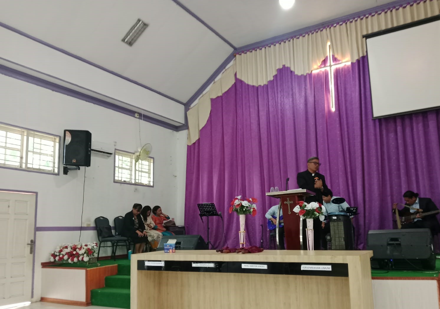 Menguji Kesetiaan di Tengah Gelombang Zaman