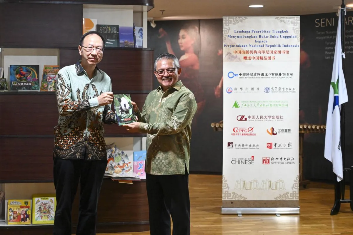Perpusnas RI Terima Donasi 100 Buku Pilihan dari 11 Penerbit Tiongkok