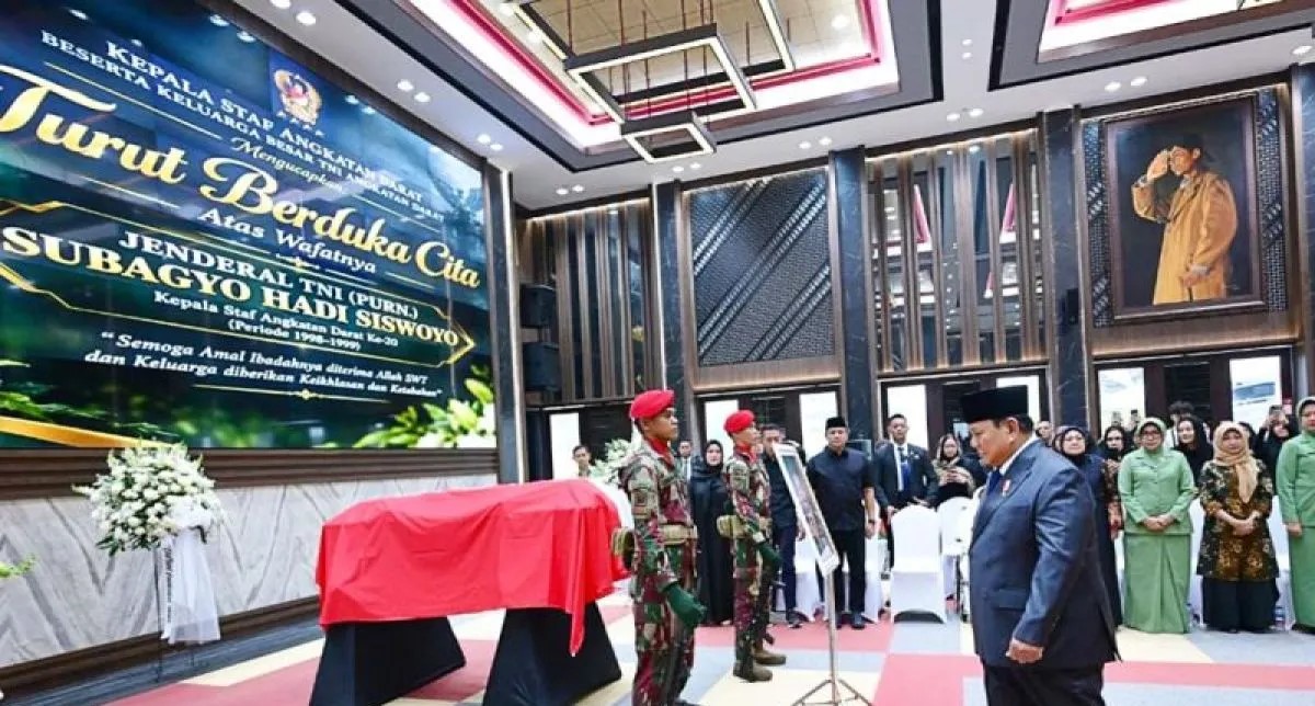 Presiden Prabowo Beri Penghormatan Terakhir kepada Mantan KSAD Subagyo HS di Mabesad